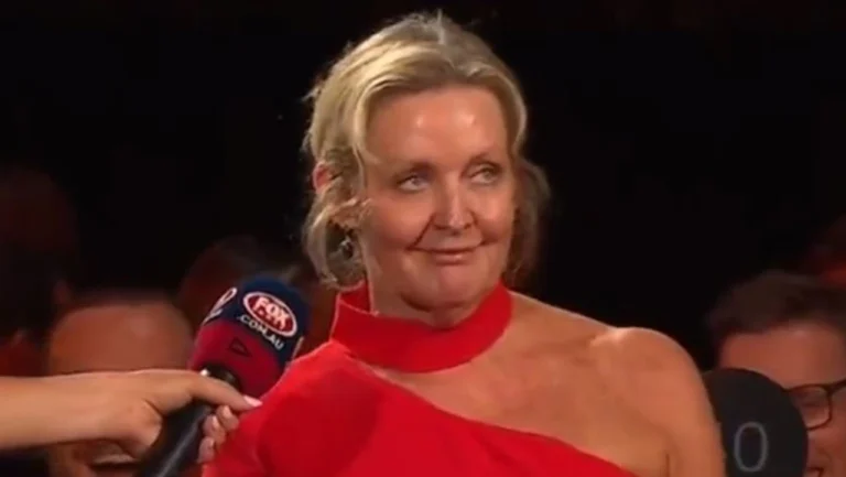 Fans lose it over Sam De Koning’s mum at All Australian awards ceremony, Rising Star