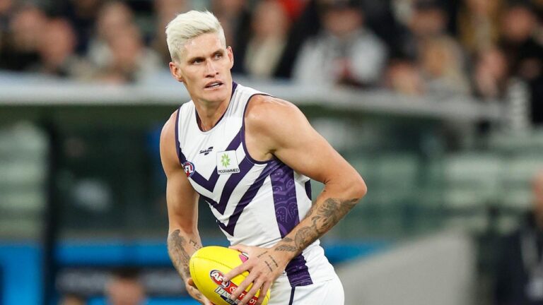 Trade period, Fremantle Dockers, out of contract players, Rory Lobb, Griffin Logue, Blake Acres, Darcy Tucker, latest