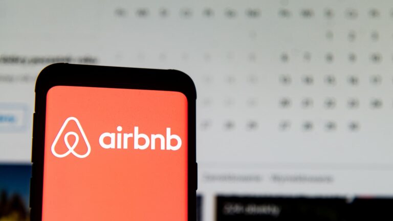 Morgan Stanley downgrades Airbnb on travel demand concerns, see shares falling the next 12 months