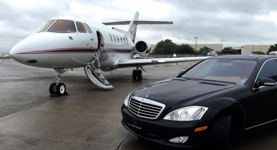 The following information pertains to renting a chauffeur service Houston provided by Kay lim