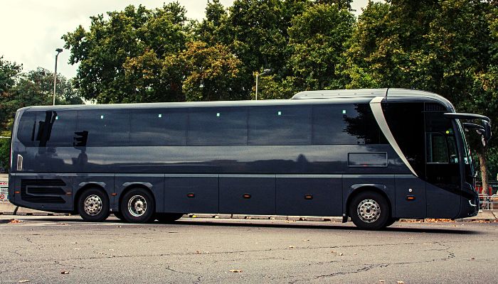 Benefits Of Renting A Coach Bus For Your Road Trip